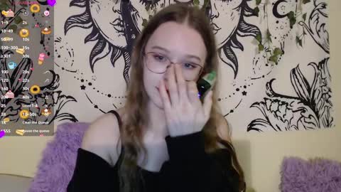 Snapshot of mandymilson chatting on February 9, 2025, 10:54 pm Mandy online show from February 9, 2025, 10:54 pm