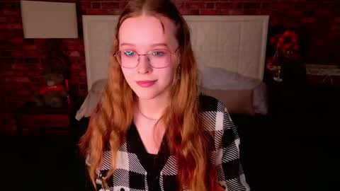 Snapshot of mandymilson chatting on March 5, 2025, 2:12 pm Mandy online show from March 5, 2025, 2:12 pm