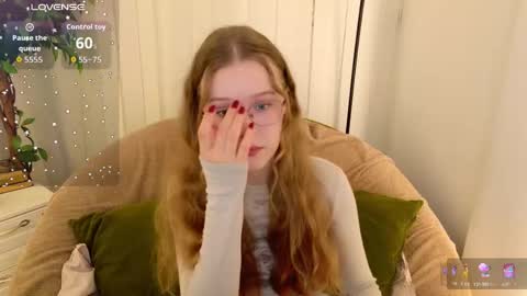 Snapshot of mandymilson chatting on September 21, 2025, 2:08 pm Mandy online show from September 21, 2025, 2:08 pm