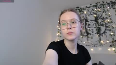 Snapshot of mandymilson chatting on September 26, 2025, 3:05 pm Mandy online show from September 26, 2025, 3:05 pm