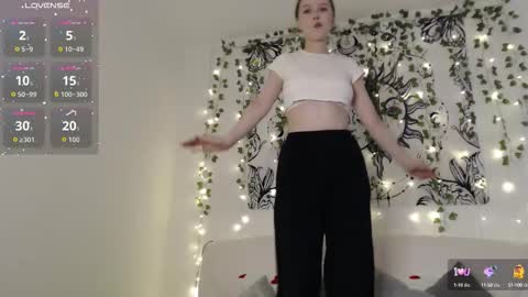 Snapshot of mandymilson chatting on October 3, 2025, 3:09 pm Mandy online show from October 3, 2025, 3:09 pm