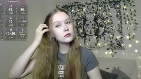 Snapshot of mandymilson chatting on October 14, 2025, 3:13 pm Mandy online show from October 14, 2025, 3:13 pm