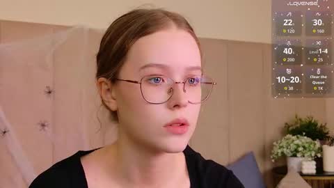 Snapshot of mandymilson chatting on October 26, 2025, 2:01 pm Mandy online show from October 26, 2025, 2:01 pm