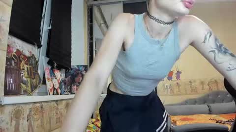 Snapshot of mandyshine chatting on July 1, 2026, 5:45 pm Mandy online show from July 1, 2026, 5:45 pm