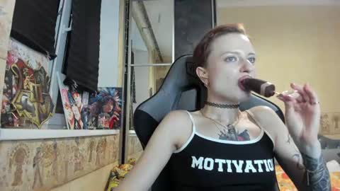Snapshot of mandyshine chatting on July 19, 2026, 5:49 pm Mandy online show from July 19, 2026, 5:49 pm