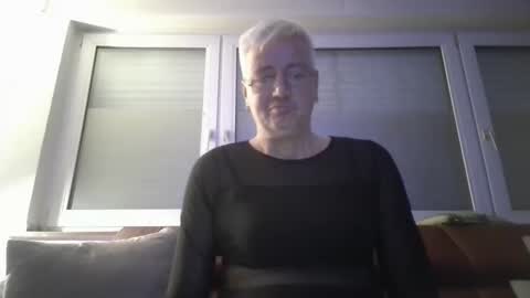 Snapshot of mandywinger chatting on October 27, 2025, 11:36 am mandywinger online show from October 27, 2025, 11:36 am