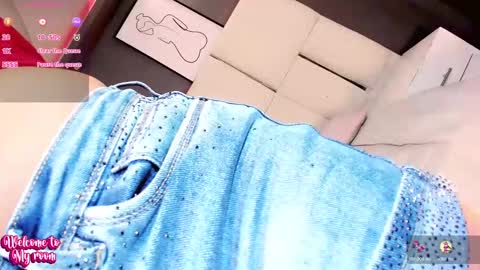 manellyksparklee online show from October 25, 2025, 1:07 pm