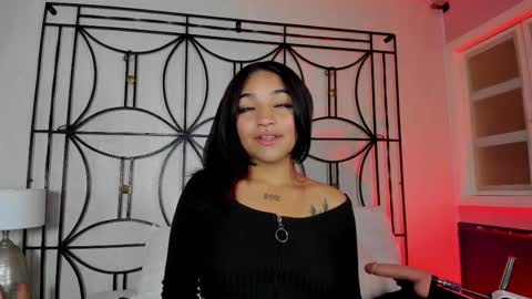 manelyk_evanss online show from February 23, 2026, 5:54 pm