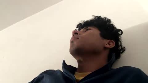 Snapshot of mangopitudo chatting on January 3, 2025, 8:32 pm Manguito online show from January 3, 2025, 8:32 pm