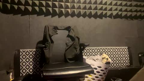 Mani4sexy online show from May 11, 2026, 6:41 am