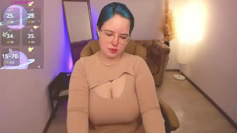 manic_pixie_ online show from May 10, 2026, 3:28 pm