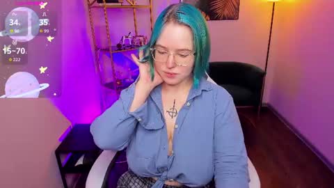 manic_pixie_ online show from June 11, 2026, 3:54 pm
