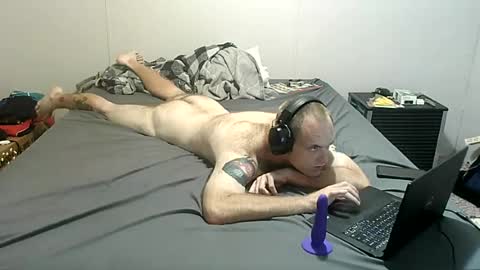 Snapshot of manlyman94 chatting on August 7, 2026, 1:29 am manlyman94 online show from August 7, 2026, 1:29 am