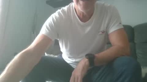 Snapshot of manngrossbite chatting on December 11, 2024, 1:17 pm manngrossbite online show from December 11, 2024, 1:17 pm