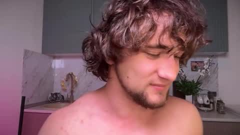 manolein online show from November 24, 2025, 7:46 pm