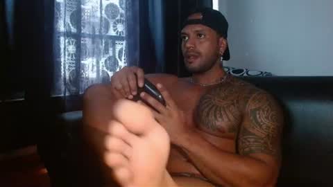 Snapshot of manolofitt chatting on June 16, 2026, 6:43 pm Manolo online show from June 16, 2026, 6:43 pm