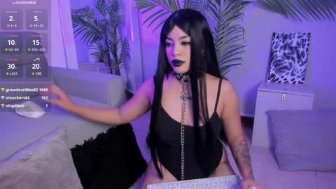 Manu Velez  online show from January 2, 2025, 5:39 pm