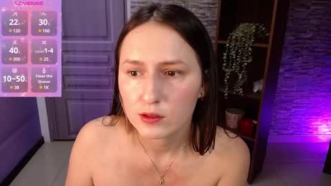 Angela online show from March 9, 2025, 9:02 am