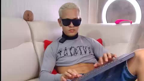 Manuel online show from March 19, 2026, 9:19 pm