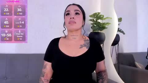 manuela_montes_ online show from June 20, 2026, 12:41 pm