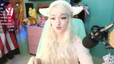 Snapshot of manuela_unicorn chatting on January 20, 2025, 11:56 am Manuela online show from January 20, 2025, 11:56 am