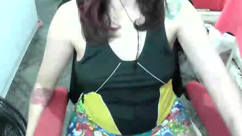 Manu Escarlate online show from March 6, 2026, 5:04 am