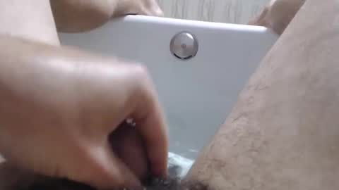 manumanu8585 online show from November 28, 2025, 6:10 pm