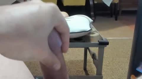 Snapshot of manumanu8585 chatting on February 19, 2026, 2:02 pm manumanu8585 online show from February 19, 2026, 2:02 pm