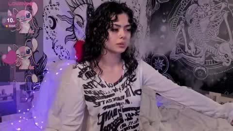 manyunya_ online show from September 12, 2025, 2:28 pm