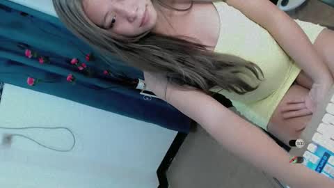 mar_marie online show from April 30, 2026, 1:50 pm