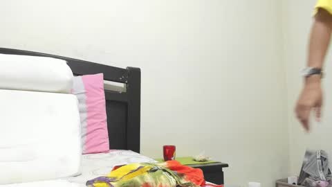 Mara online show from September 18, 2025, 3:14 pm