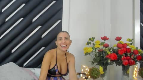 Snapshot of mara_lore chatting on October 12, 2025, 9:25 pm Mara  online show from October 12, 2025, 9:25 pm