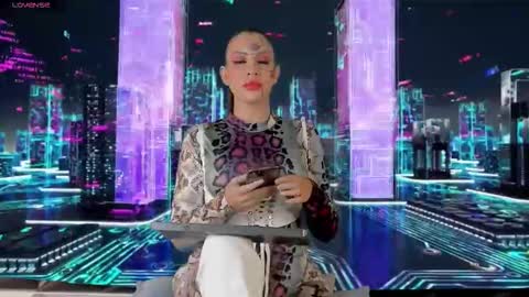 Snapshot of mara_lore chatting on October 18, 2025, 9:48 pm Mara  online show from October 18, 2025, 9:48 pm