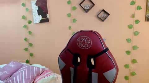 Snapshot of mara_summer chatting on February 23, 2026, 1:08 pm Mara 3 online show from February 23, 2026, 1:08 pm