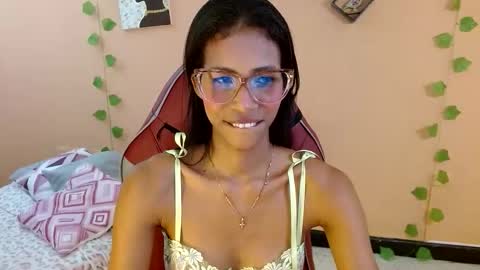 Snapshot of mara_summer chatting on February 28, 2026, 1:45 pm Mara 3 online show from February 28, 2026, 1:45 pm