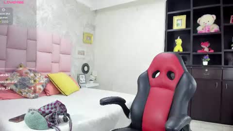 mara_summerr online show from June 11, 2026, 12:32 am