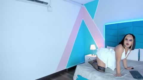 Snapshot of mara_winters_ chatting on October 29, 2025, 2:52 pm mara_winters_ online show from October 29, 2025, 2:52 pm