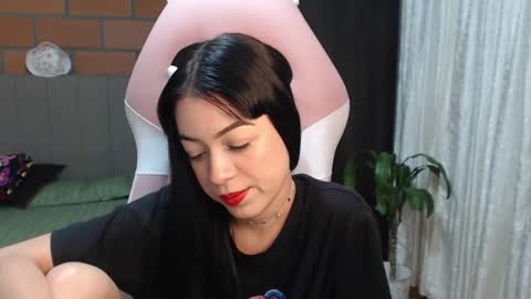 Marcela independent online show from February 3, 2025, 11:05 pm