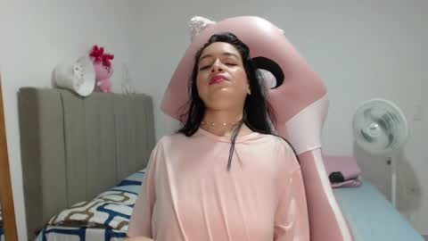 Marcela independent online show from February 19, 2025, 1:40 am