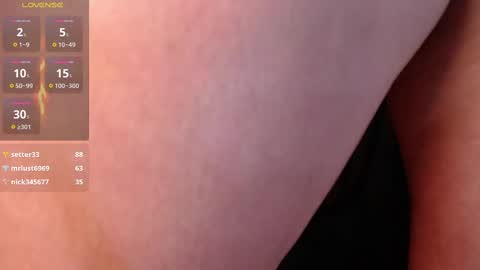 Snapshot of maraa_lee chatting on February 28, 2025, 10:17 pm maraa_lee online show from February 28, 2025, 10:17 pm