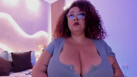 Snapshot of maraasweet chatting on May 5, 2026, 2:08 am Mrs. Sweet online show from May 5, 2026, 2:08 am