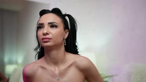 Snapshot of maraciel chatting on February 14, 2025, 3:54 am Mara online show from February 14, 2025, 3:54 am