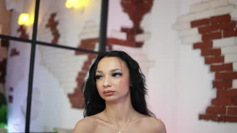 Snapshot of maraciel chatting on June 15, 2026, 8:33 pm Mara online show from June 15, 2026, 8:33 pm