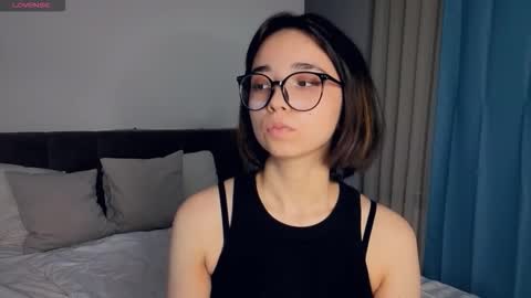 Melissa online show from September 14, 2025, 3:33 pm