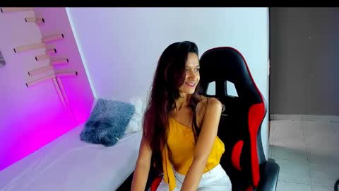 Mara online show from September 12, 2025, 7:14 pm