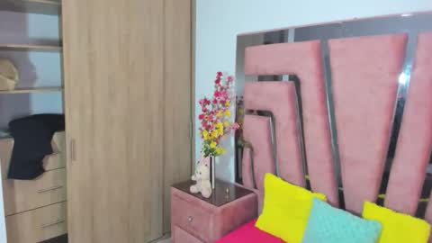 Snapshot of marakarly chatting on October 1, 2025, 7:31 pm Marakarly online show from October 1, 2025, 7:31 pm