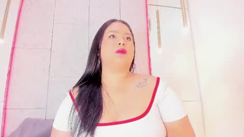 maralinette22 online show from July 22, 2026, 10:51 am