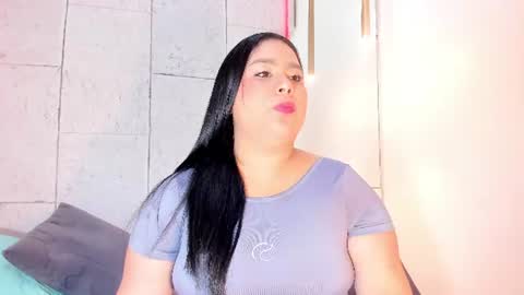 maralinette22 online show from July 24, 2026, 10:35 am
