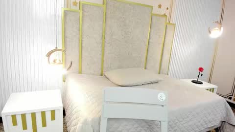 Maraluna online show from January 12, 2026, 12:43 pm