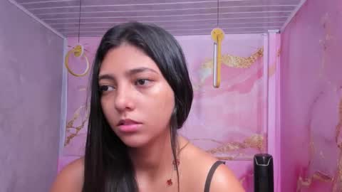 Snapshot of maraluna_ chatting on February 24, 2026, 12:47 pm Maraluna online show from February 24, 2026, 12:47 pm